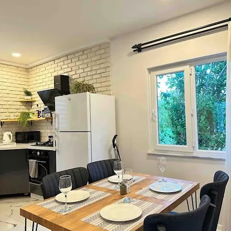 Brand New With Garden Holiday home *